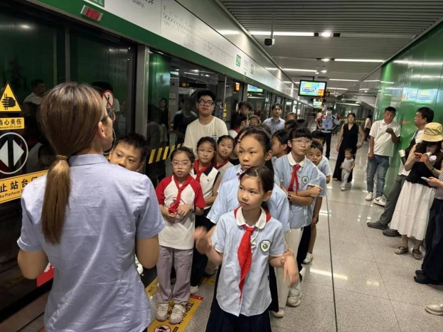 合肥市南國花園小學：致敬堅守 清涼護航