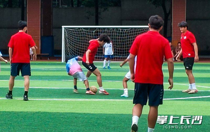 原創湘超學長來了！長塘裡小學“開學第一課”超燃