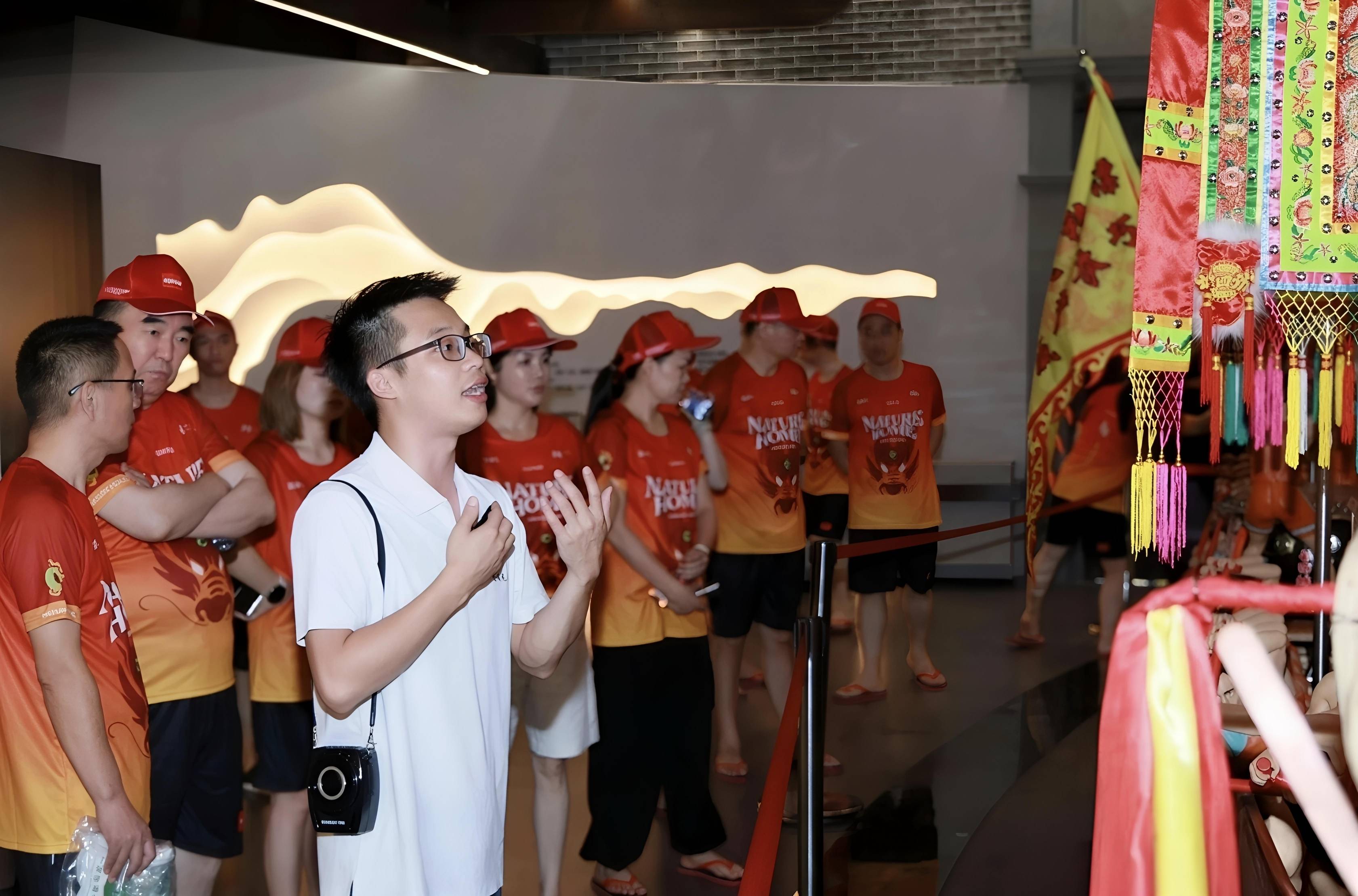 大學生回村當“CEO”：南海的鄉村運營考題