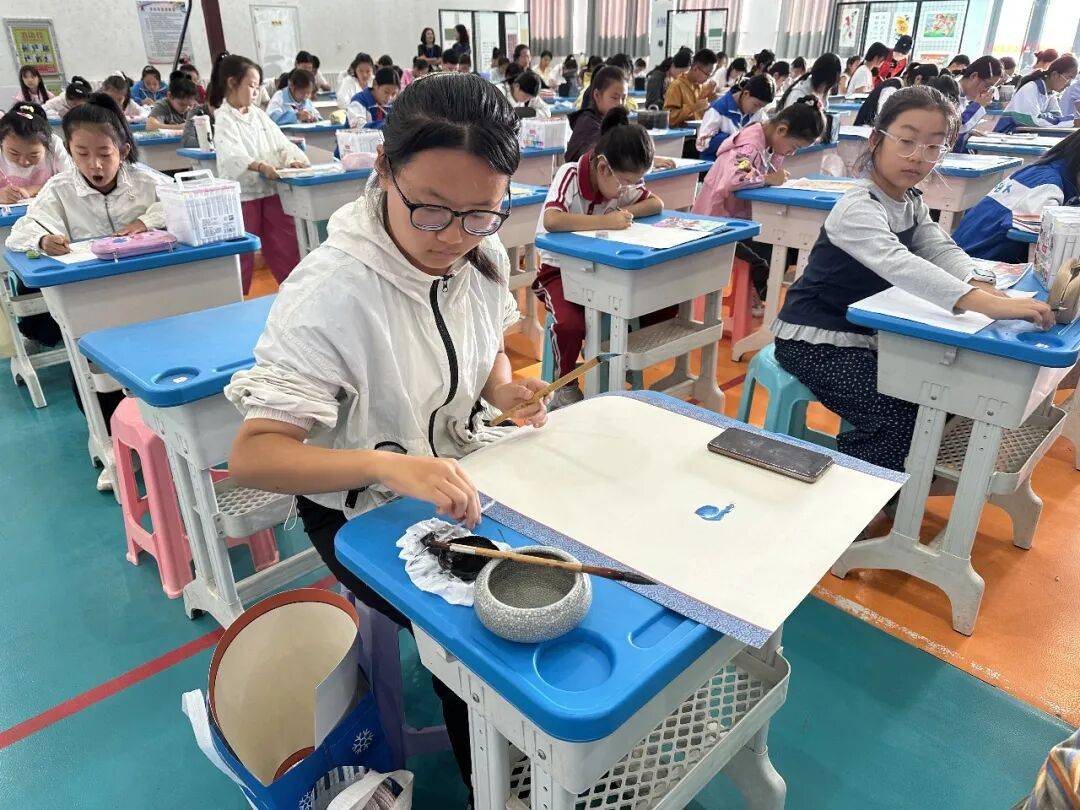 我市舉辦第三屆“籽籽同心”青少年書法繪畫大賽決賽