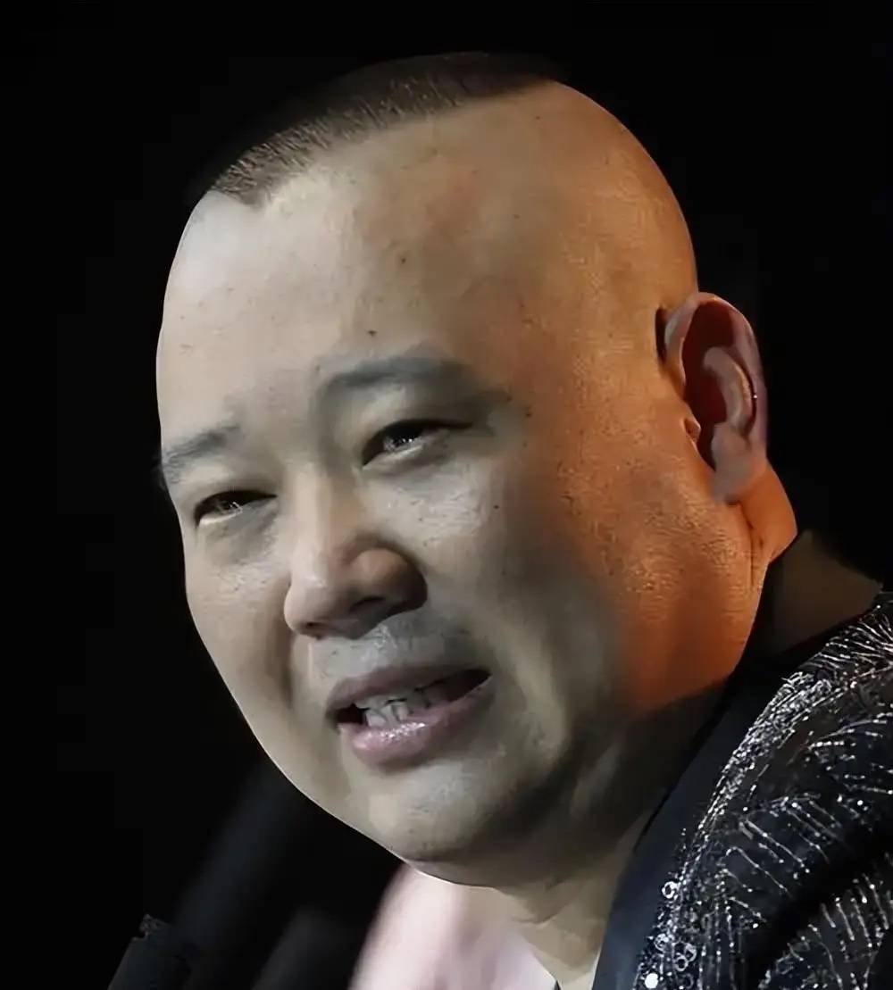 原創德雲社門前畫像換成了郭麒麟，室內裝修煥然一新，老郭要讓位了？
