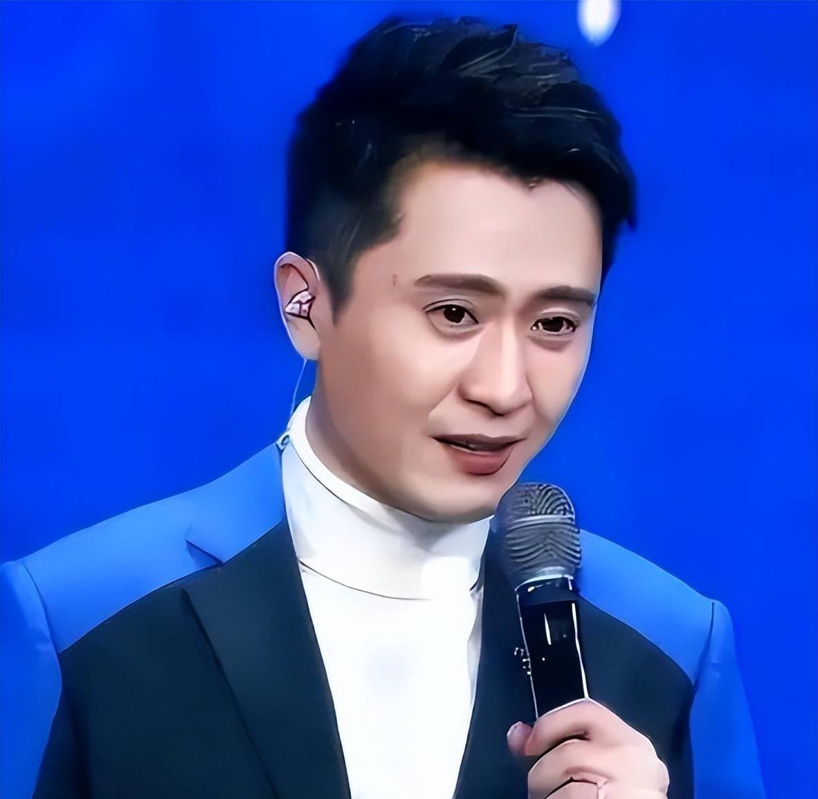 原創“身患癌症”、移民傳聞水落石出後，楊帆近況曝光，難怪淡出央視