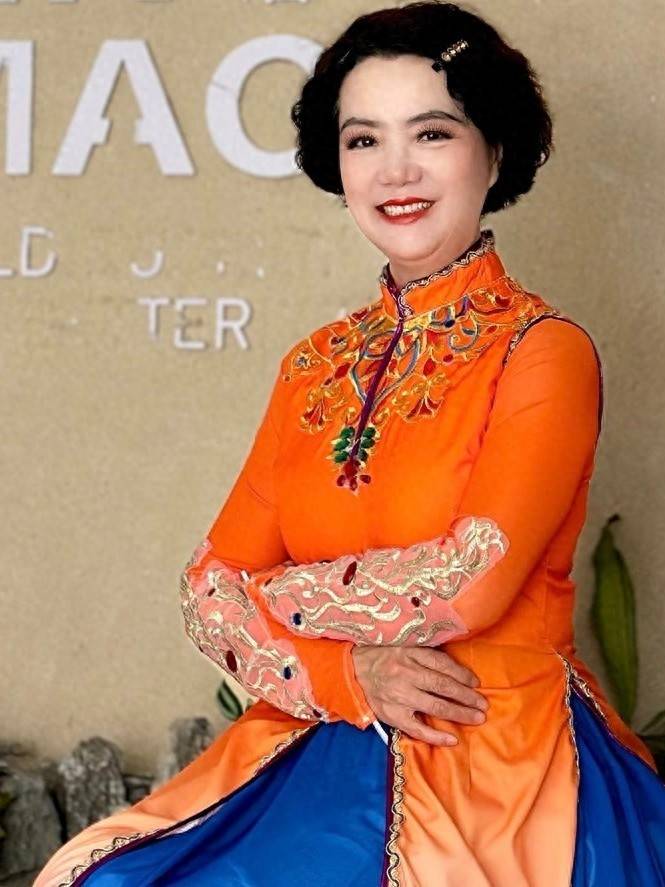 溫暖好鄰居｜從紡織勞模到社羣舞蹈團團長，她帶鄰居老姐妹舞出多彩晚年