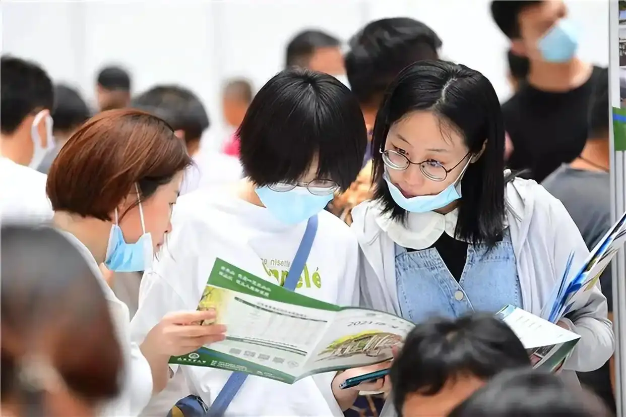 原創大一新生必看！快速適應大學生活的實用技巧快記下來