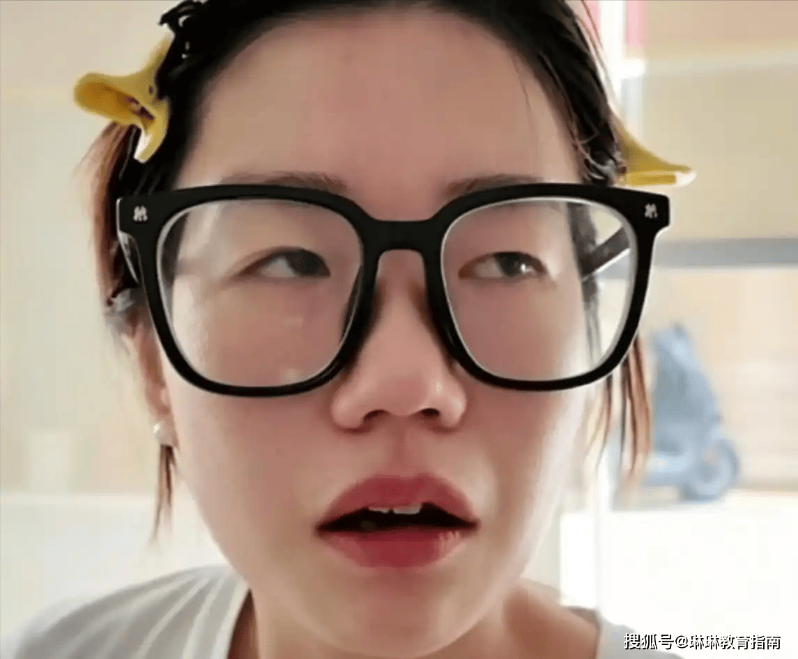 原創“拿臀碰瓷”的女大學生徹底社死：走到哪鬧到哪，留學夢也要碎了