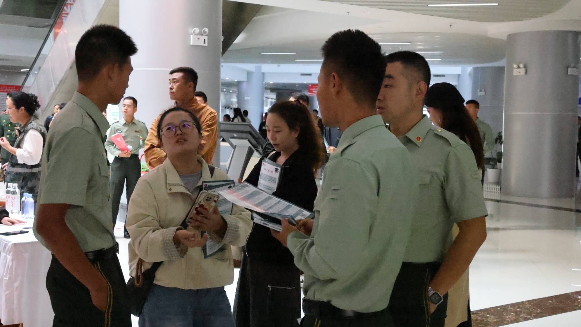 寧夏舉辦跨區域退役軍人及隨軍家屬專場招聘會