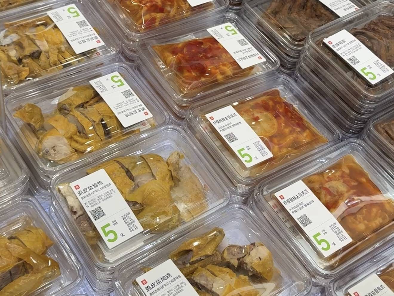 貨架大變樣！良品鋪子新鮮健康食品門店落地武漢