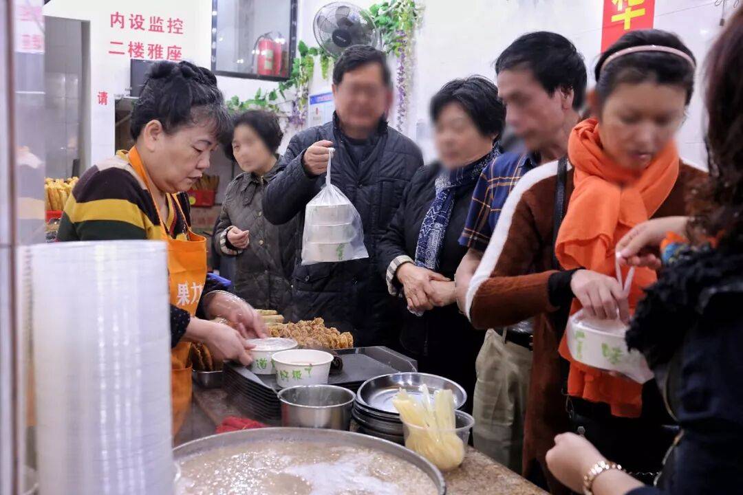 這10家讓人慾罷不能的“阿姨美食”，竟然撐起了廈門美食江湖的半邊天！