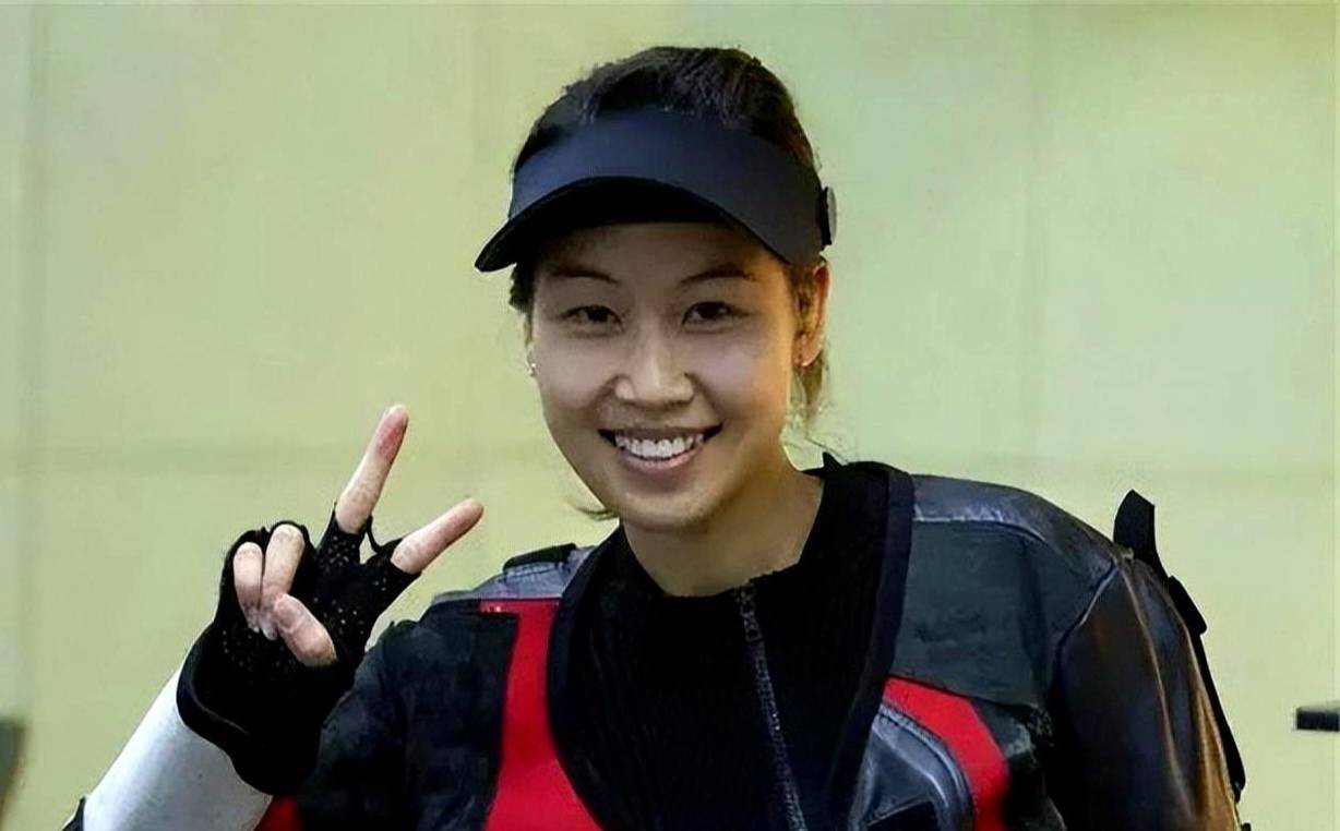 原創奧運冠軍易思玲：清華研究生畢業，老公是校友，兒子成雙人生圓滿