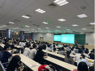 南京新文道協湯家鳳考研數學巡講 賦能 28 考研學子科學備考